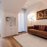 Appartement Cortes In Historic Neighborhood *