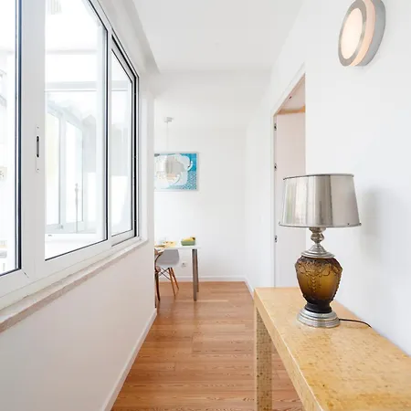 Daire Cortes In Historic Neighborhood Lisboa