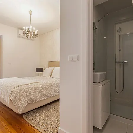 Cortes In Historic Neighborhood Lejlighed Lisboa