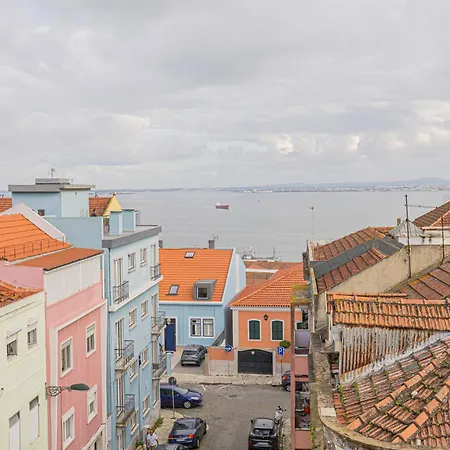 Cortes In Historic Neighborhood Lejlighed